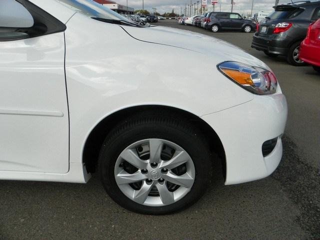 Toyota Matrix 2012 photo 2