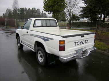 Toyota Pickup 1990 photo 2