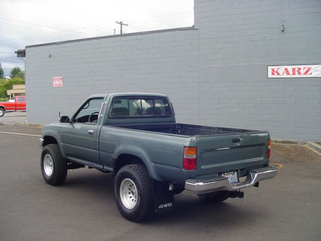 Toyota Pickup 1992 photo 1