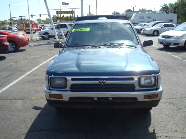 Toyota Pickup Sportback LS Pickup