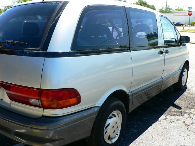 Toyota Previa 1993 photo 3