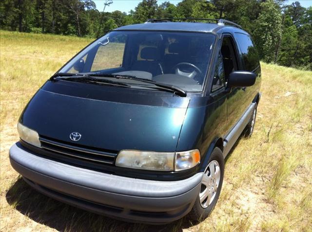 Toyota Previa 1997 photo 12