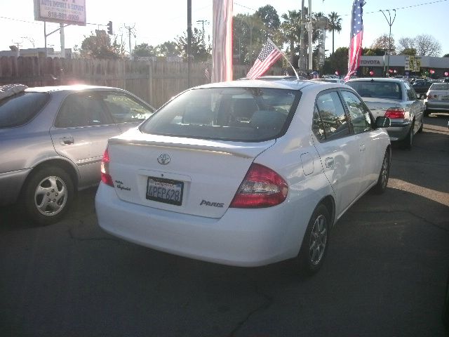 Toyota Prius 2001 photo 1