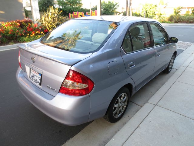 Toyota Prius 2002 photo 2