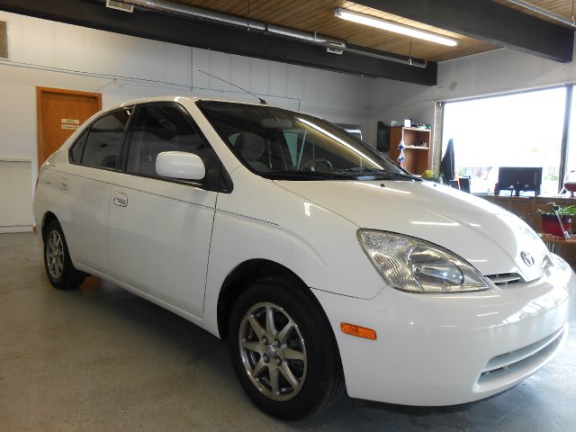 Toyota Prius FX4 Crew Cab Sedan