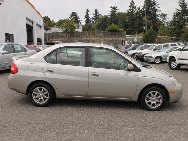 Toyota Prius 2002 photo 2