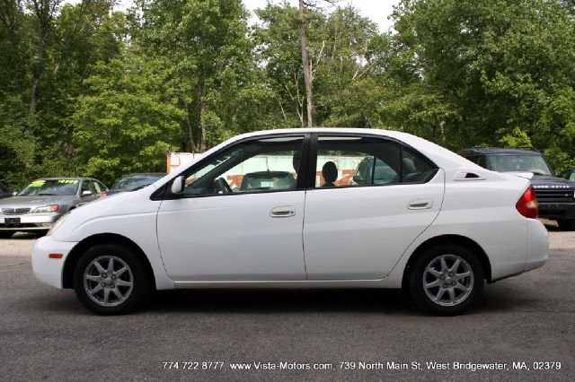 Toyota Prius 2002 photo 2