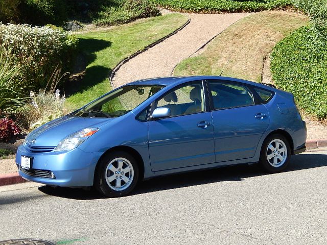 Toyota Prius 2004 photo 1