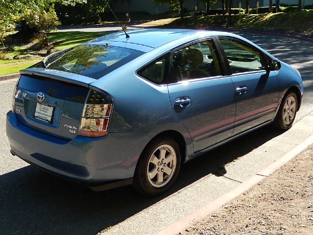 Toyota Prius 2004 photo 4