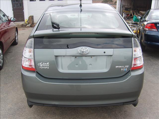 Toyota Prius 2004 photo 2