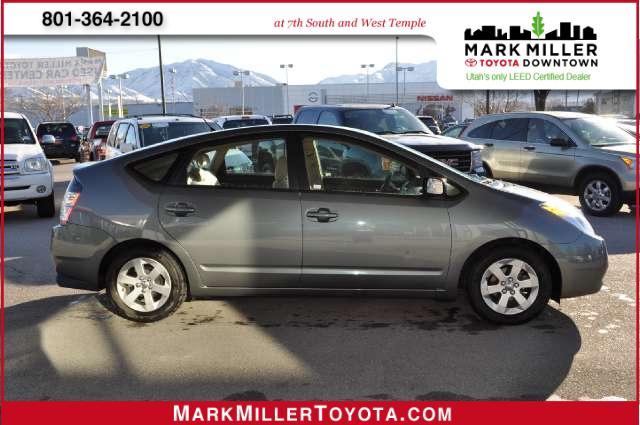 Toyota Prius 2004 photo 1