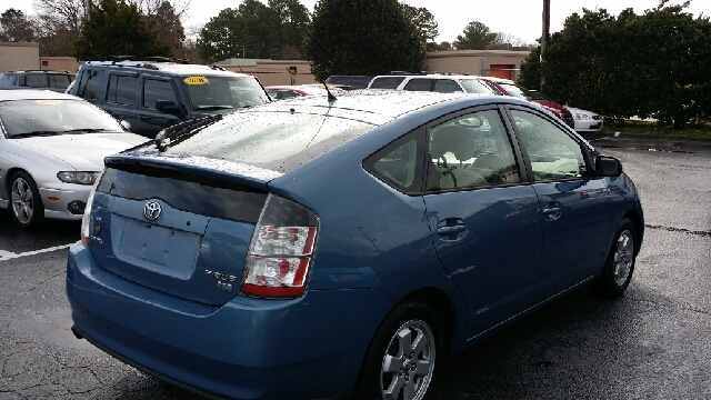 Toyota Prius 2004 photo 1