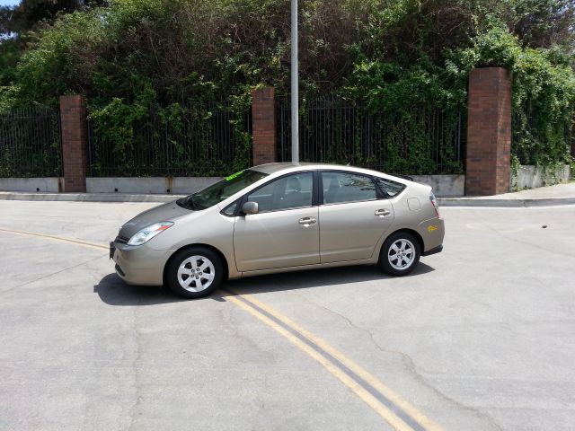 Toyota Prius 2004 photo 2