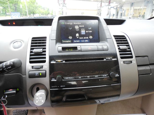 Toyota Prius 2005 photo 2