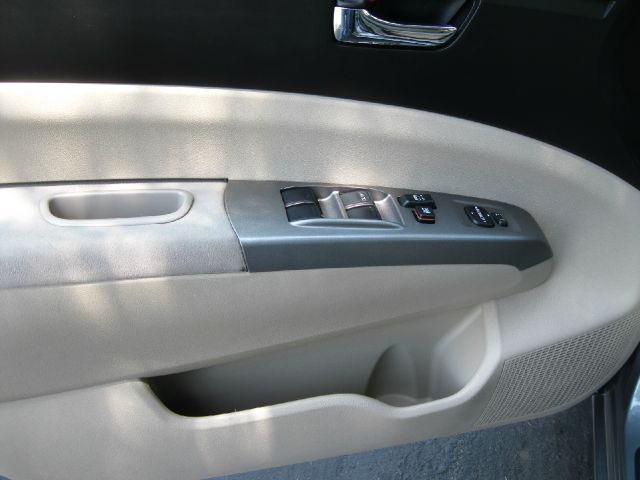 Toyota Prius 2005 photo 6