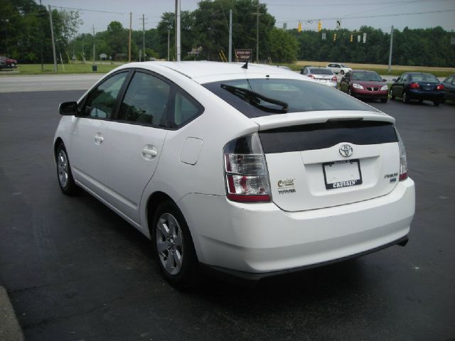 Toyota Prius 2005 photo 2