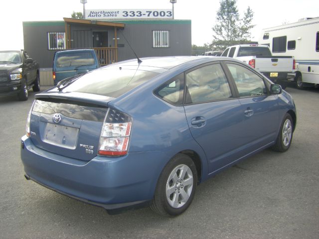 Toyota Prius 2005 photo 2