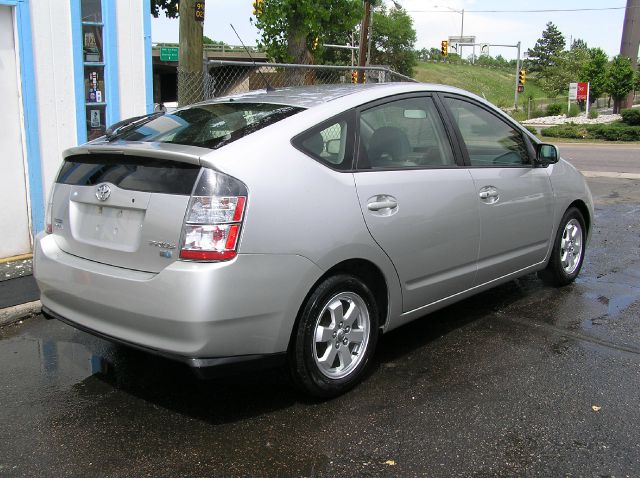 Toyota Prius 2005 photo 2