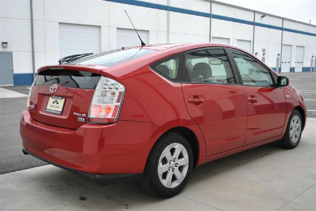 Toyota Prius 2003 Saturn L-series Hatchback