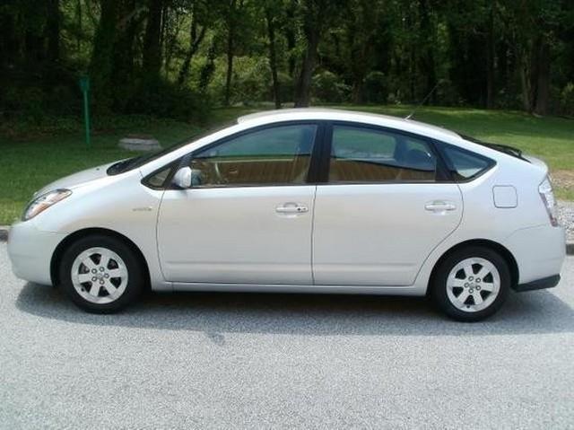 Toyota Prius 2dr Cpe E350 RWD Hatchback