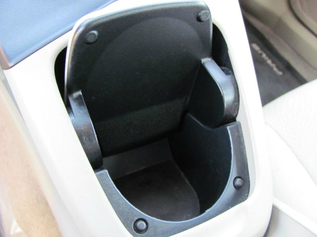 Toyota Prius 2010 photo 16