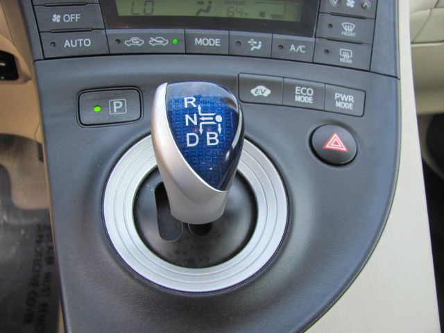 Toyota Prius 2010 photo 17