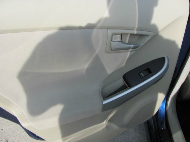 Toyota Prius 2010 photo 2