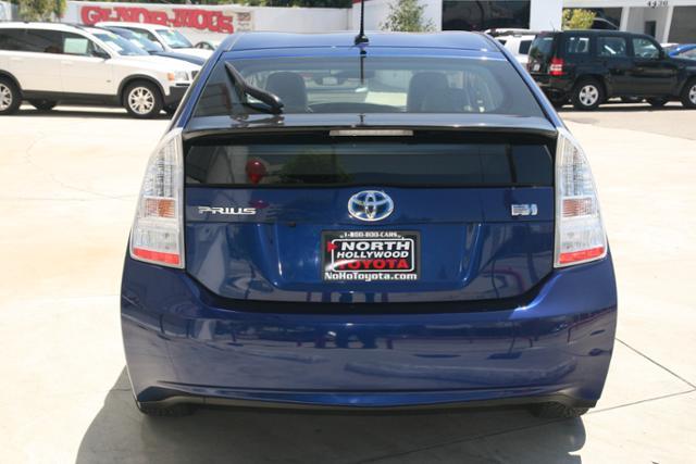 Toyota Prius 2010 photo 1