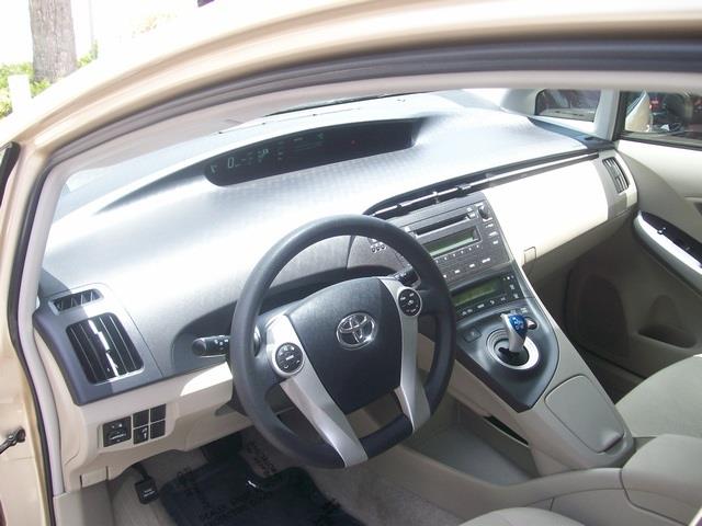 Toyota Prius 2010 photo 10