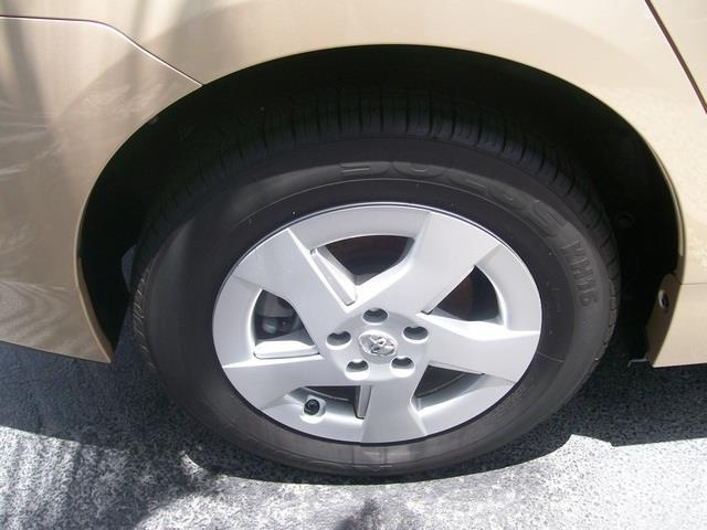 Toyota Prius 2010 photo 14