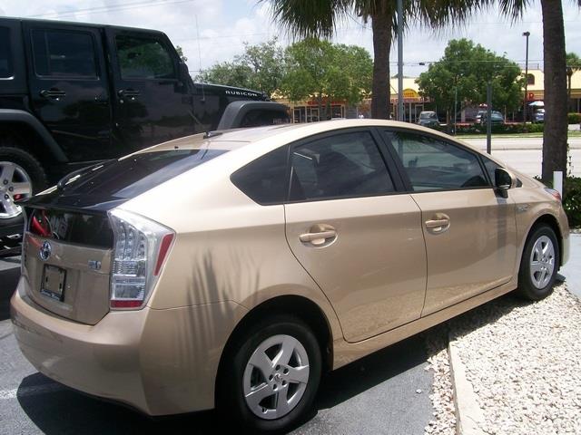 Toyota Prius 2010 photo 16