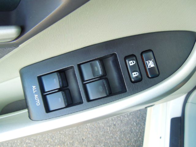 Toyota Prius 2010 photo 7