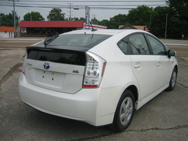 Toyota Prius 2010 photo 1