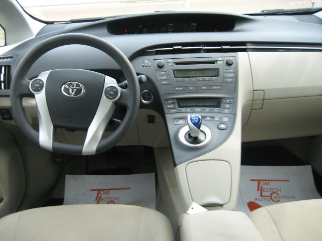 Toyota Prius 2010 photo 3