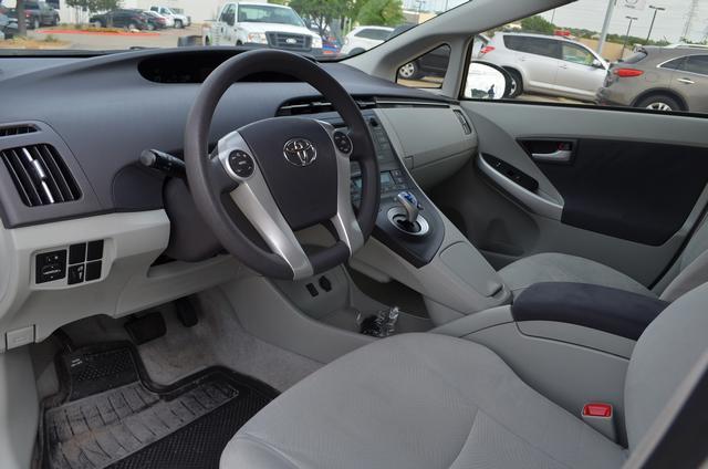 Toyota Prius 2010 photo 15