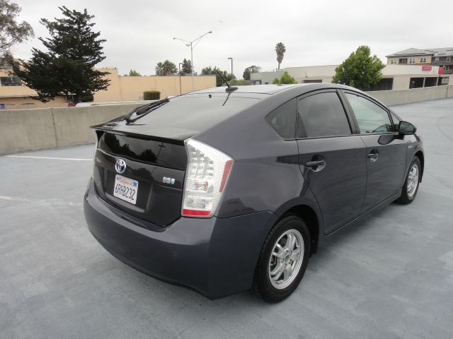 Toyota Prius 2010 photo 1