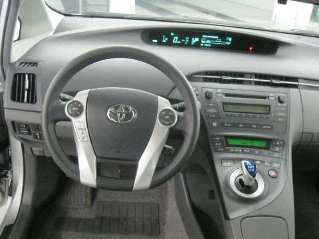 Toyota Prius 2010 photo 2