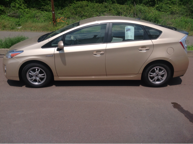 Toyota Prius 2010 photo 2