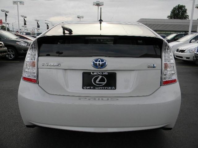 Toyota Prius 2010 photo 4