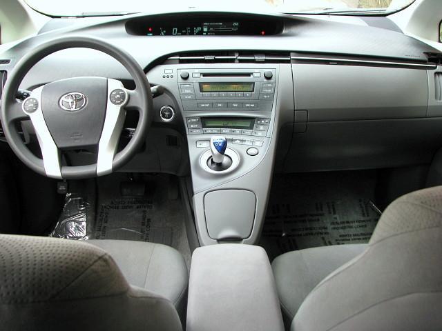 Toyota Prius 2010 photo 9