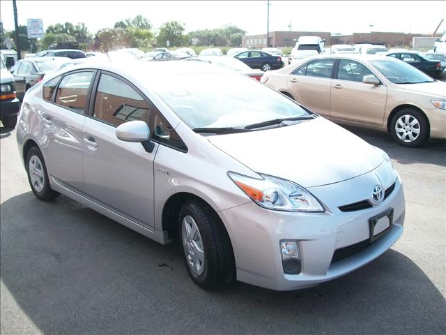 Toyota Prius 4WD 4dr LE FFV Hatchback