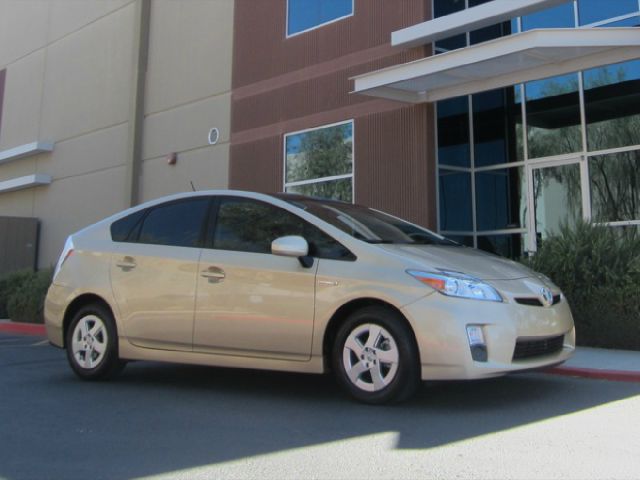 Toyota Prius 2010 photo 2