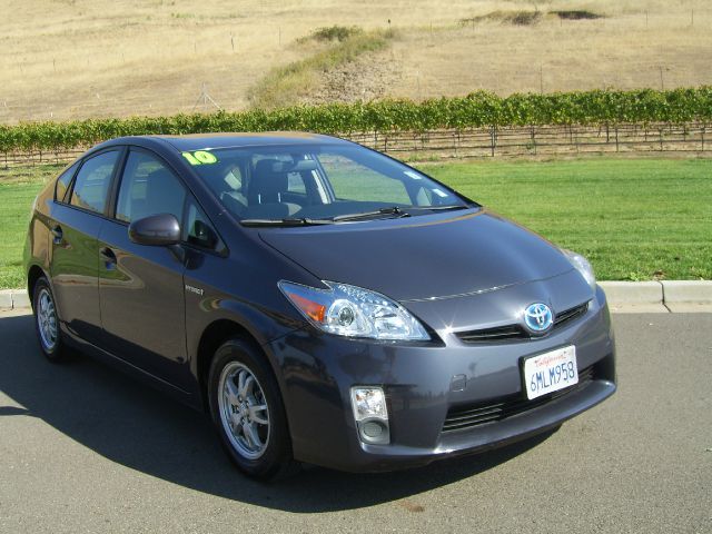 Toyota Prius 2010 photo 2