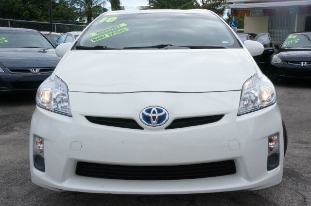 Toyota Prius 2010 photo 2