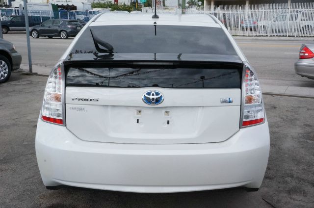 Toyota Prius 2010 photo 3