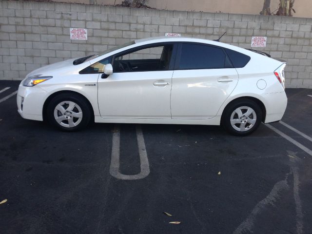 Toyota Prius 2010 photo 2