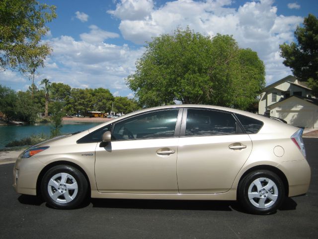 Toyota Prius 2010 photo 3