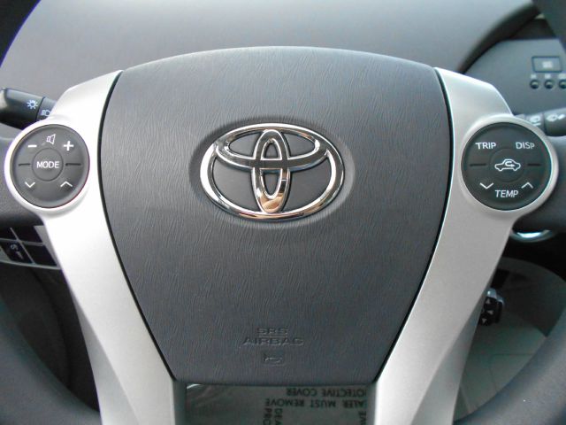 Toyota Prius 2010 photo 15