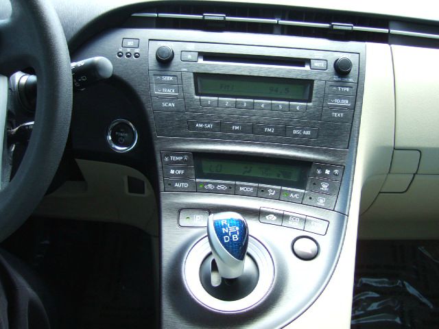 Toyota Prius 2010 photo 4