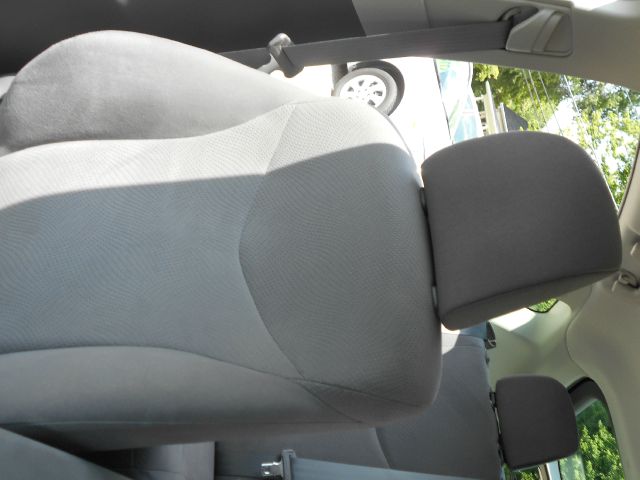 Toyota Prius 2010 photo 2